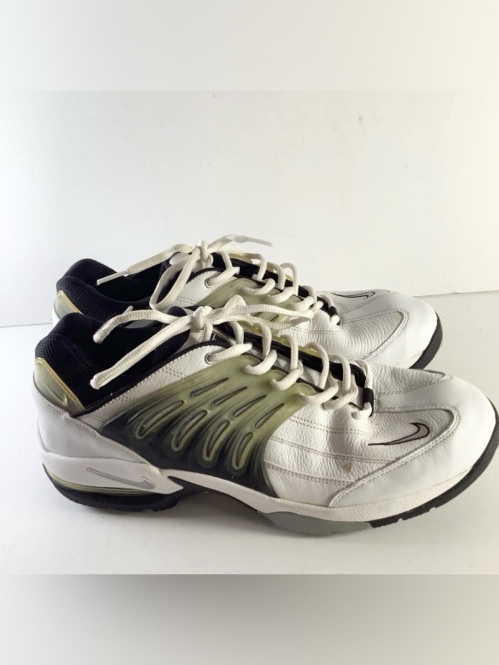 Nike Air Men White Leather Golf Shoes  - Size 10.5